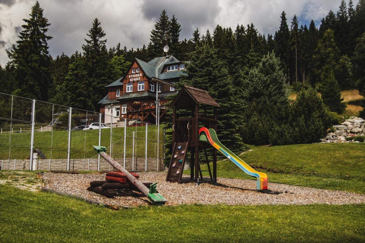 Penzion Vysoka Straz Pec pod Snezkou Exterior photo
